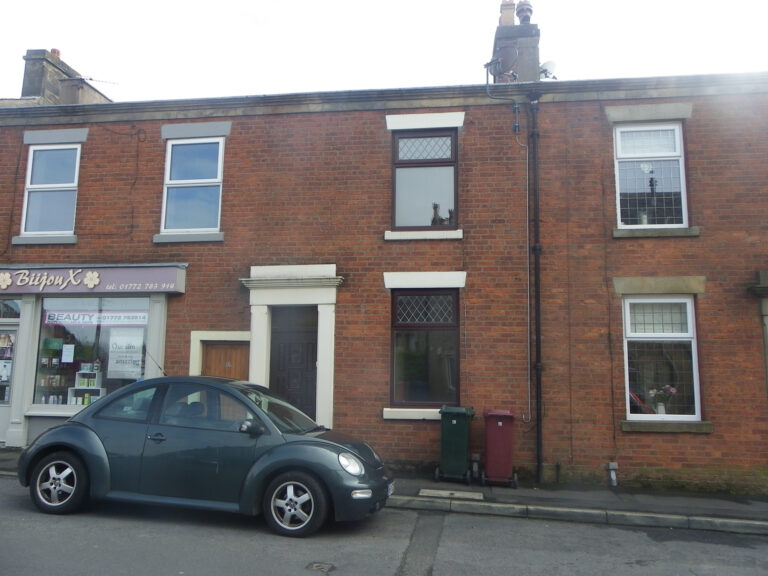 Chapel Hill, Longridge