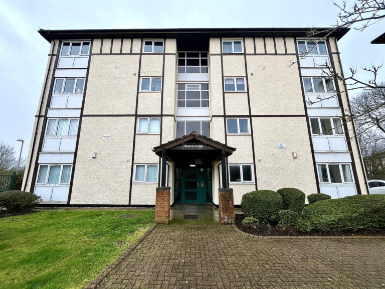Flat 4, Beacon Lodge