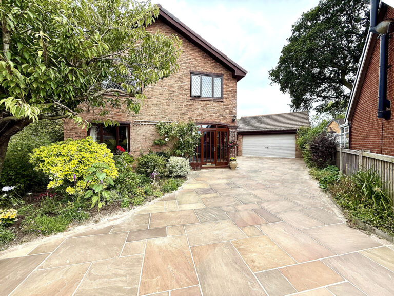Larch Grove, Garstang