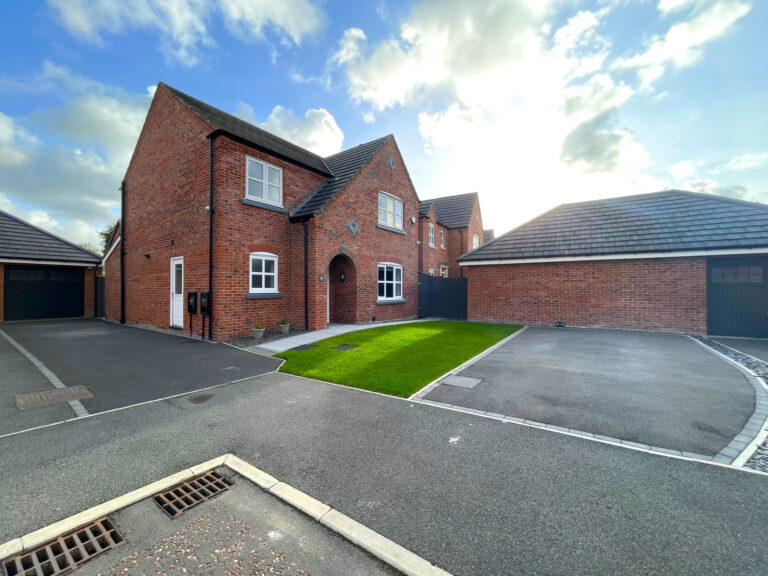 Redwood Drive, Cottam