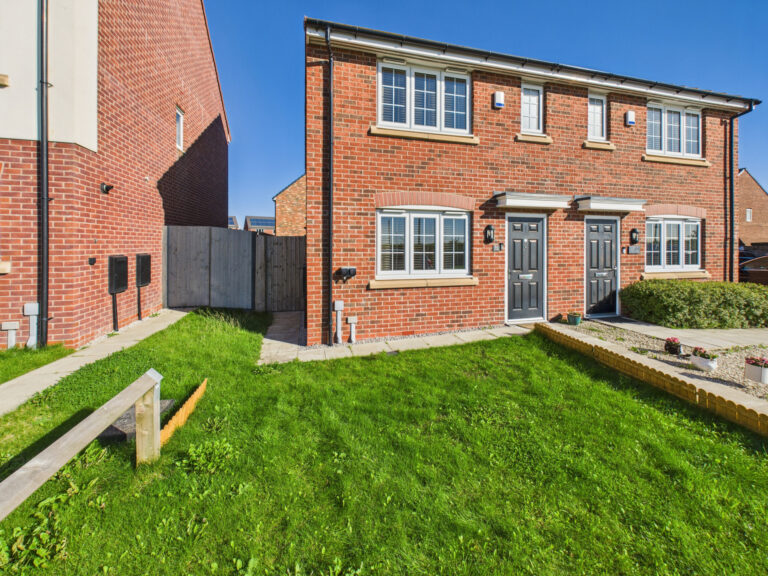 Goldcrest Avenue, Farington Moss