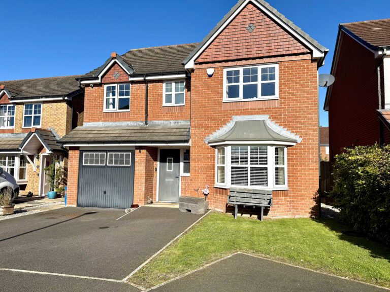 Lapwing Close, Preston