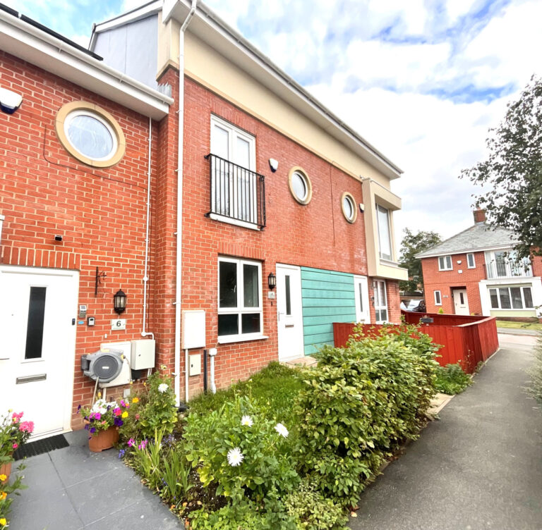 Ashton Bank Way, Ashton