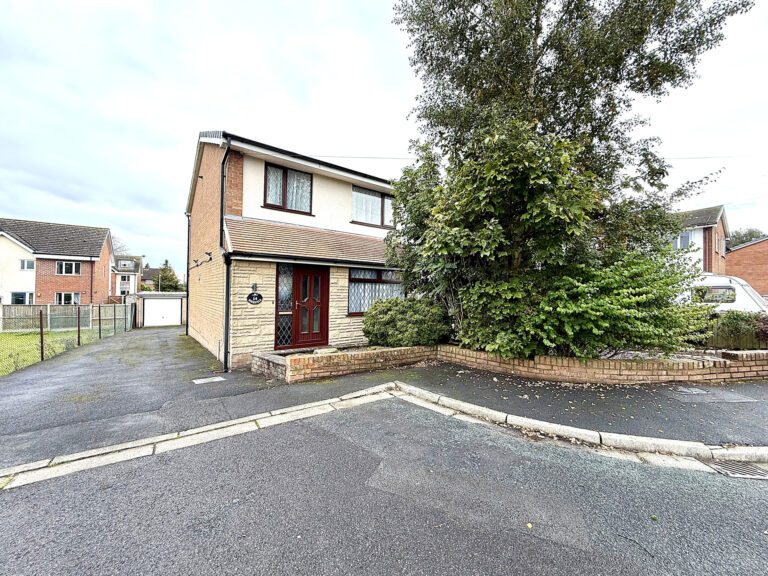 Highfield Avenue, Inskip