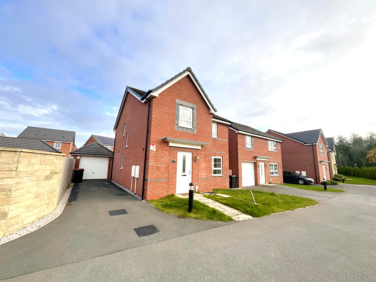 Cheltenham Crescent, Cottam