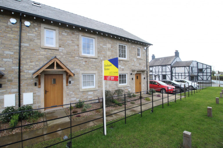 The Horns Cottages, Inglewhite Road