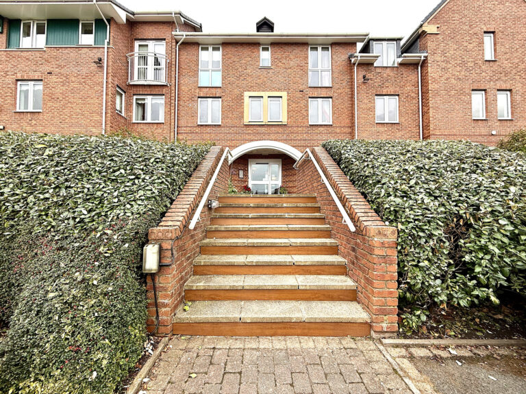 Sandbriggs Court, Lancaster Road