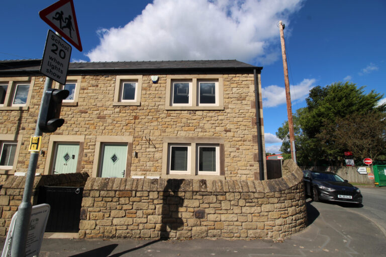 Chapel Hill, Longridge