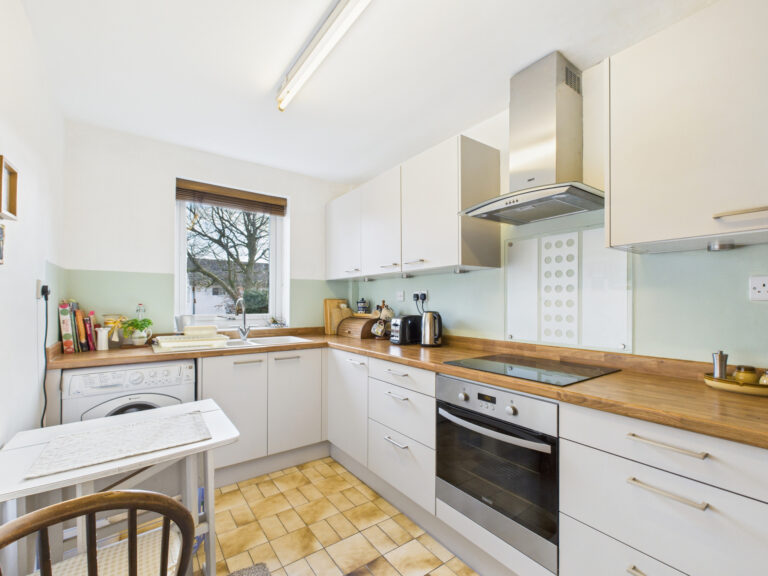 Egerton Court, Egerton Road